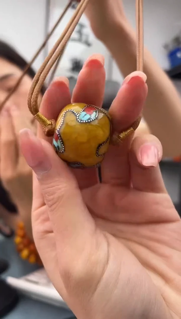 未镶嵌蜜蜡珠宝奇石假一罚十，发一件017.29