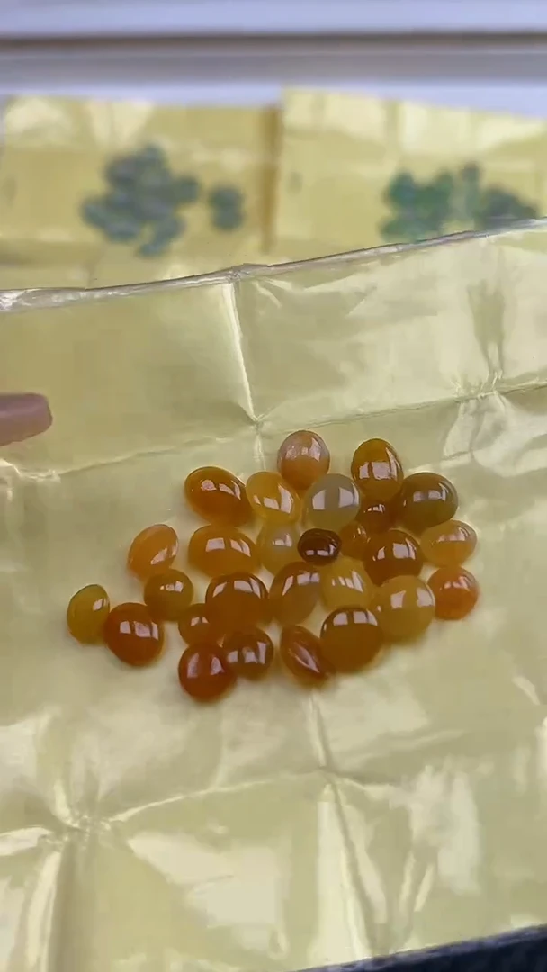 定制翡翠未镶嵌天然翡翠蛋面