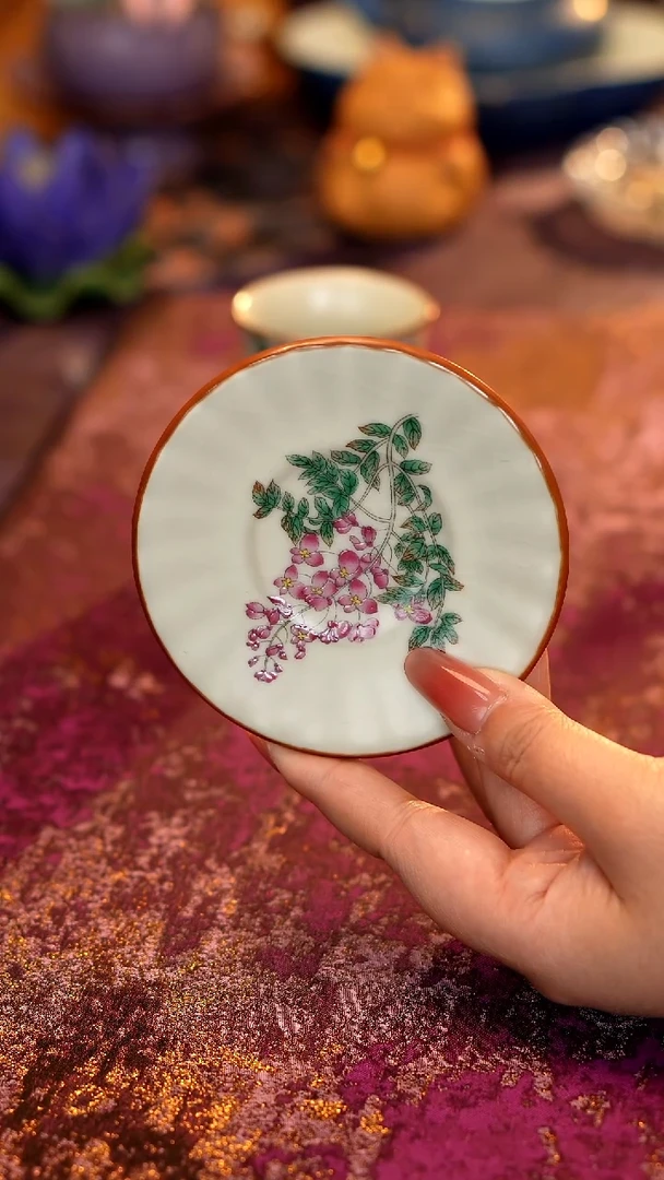 紫藤花杯托·············