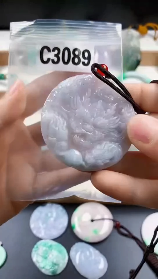 颈饰未镶嵌翡翠天然翡翠吊坠挂件