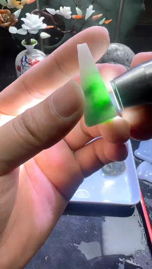 未镶嵌挂件翡翠天然缅甸翡翠A货