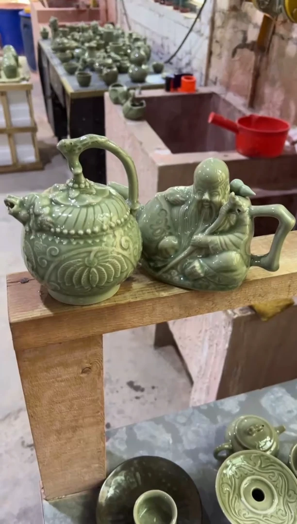 微瑕耀州窑青瓷倒流壶+两心壶
