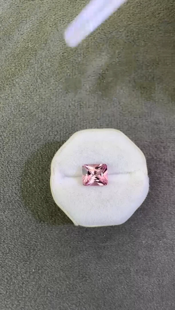 未镶嵌珠宝半成品碧玺1ct
