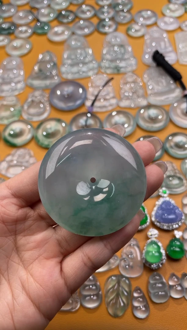 【闪购商品】翡翠吊坠(不含链)未镶嵌平安扣 53 12.1