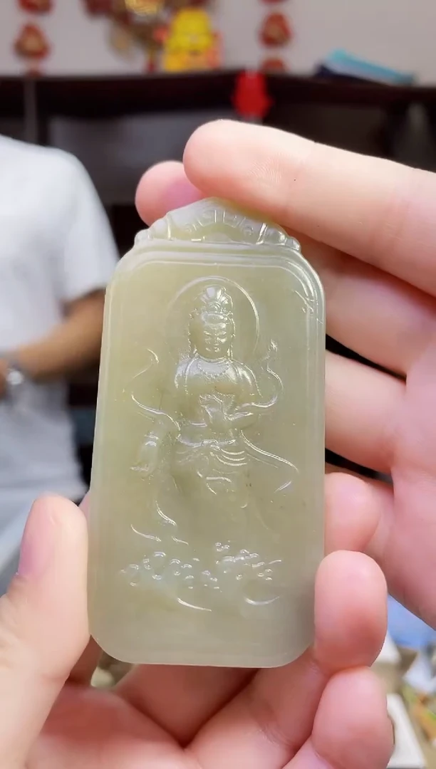 和田玉未镶嵌颈饰1