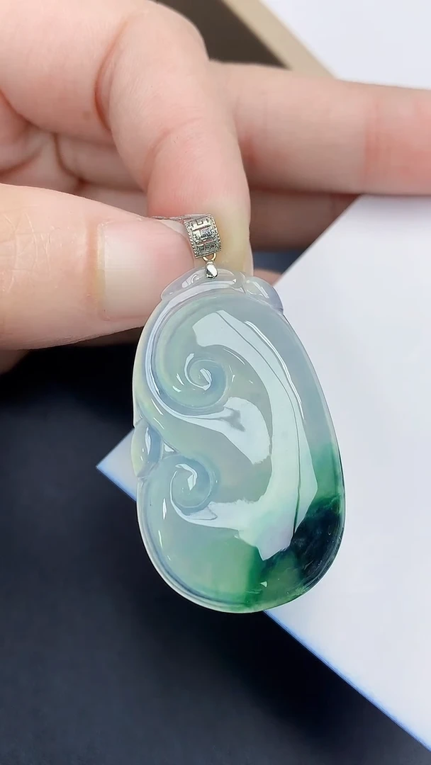 颈饰18K金镶嵌翡翠天然缅甸A货百元以上9元证书费自理