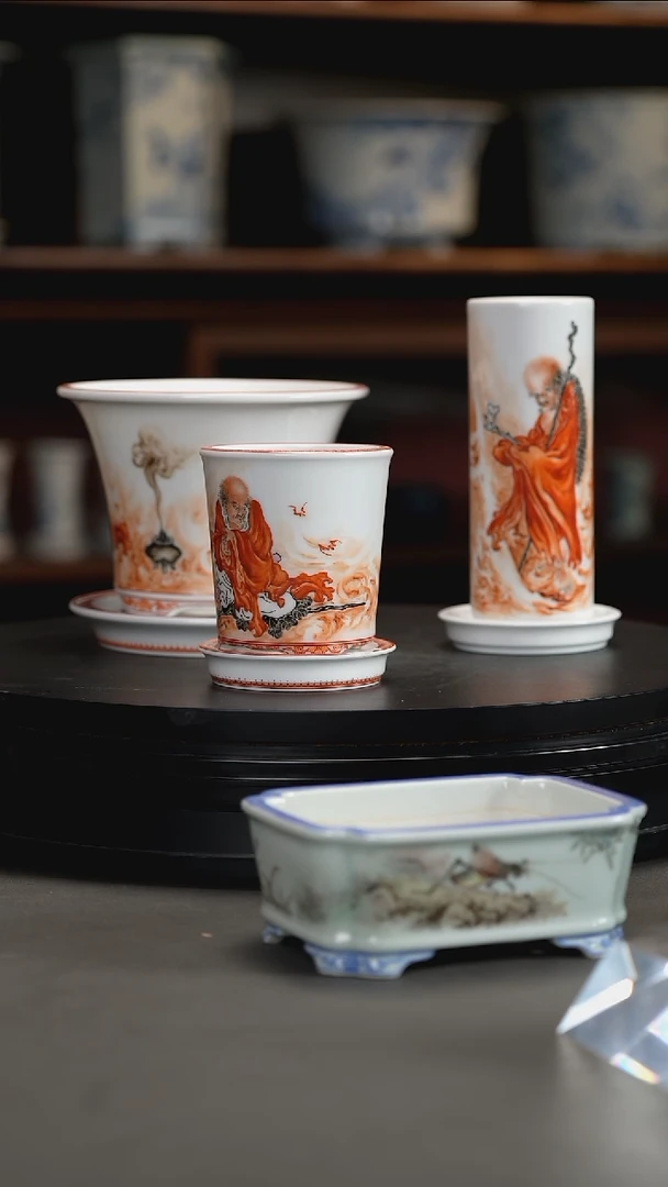 【闪购商品】釉上钒红手绘盆釉上钒红手绘盆