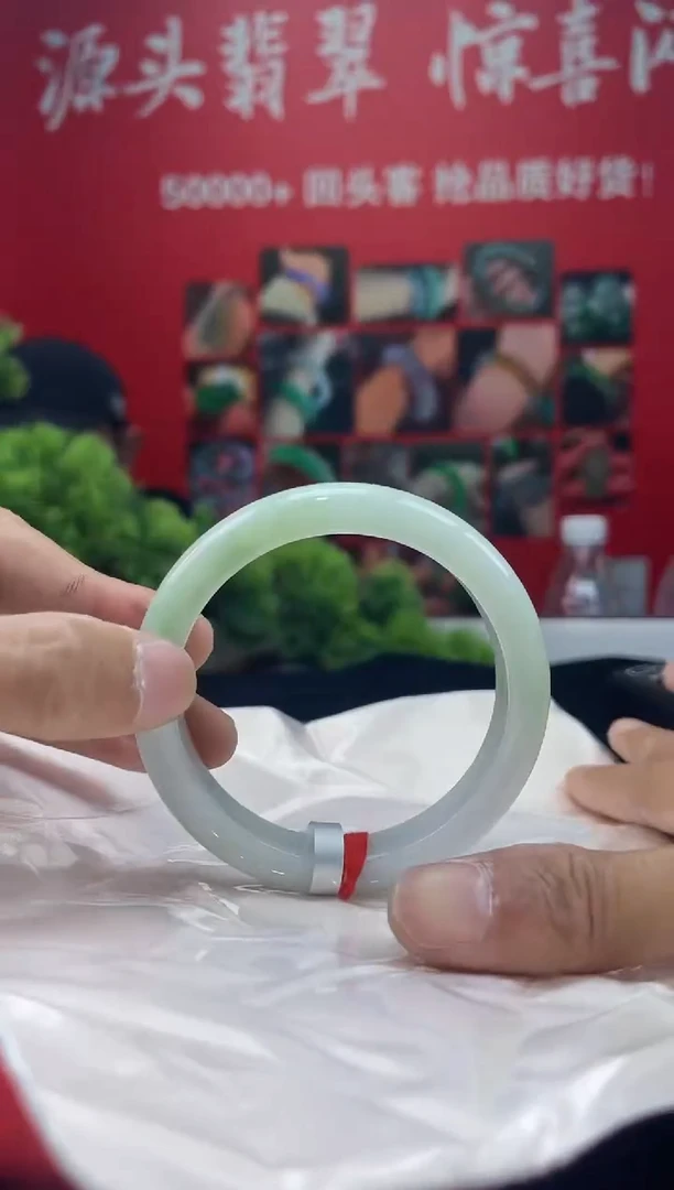 翡翠手镯未镶嵌手镯42