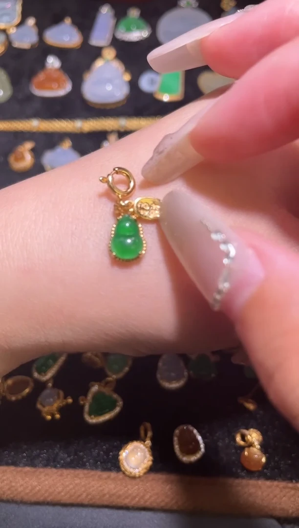 颈饰银S925镶嵌翡翠天然a货翡翠