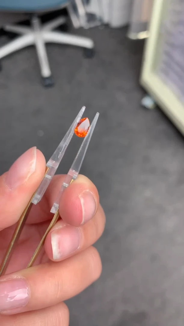 【闪购商品】石榴石（芬达石）裸石未镶嵌1ct芬达