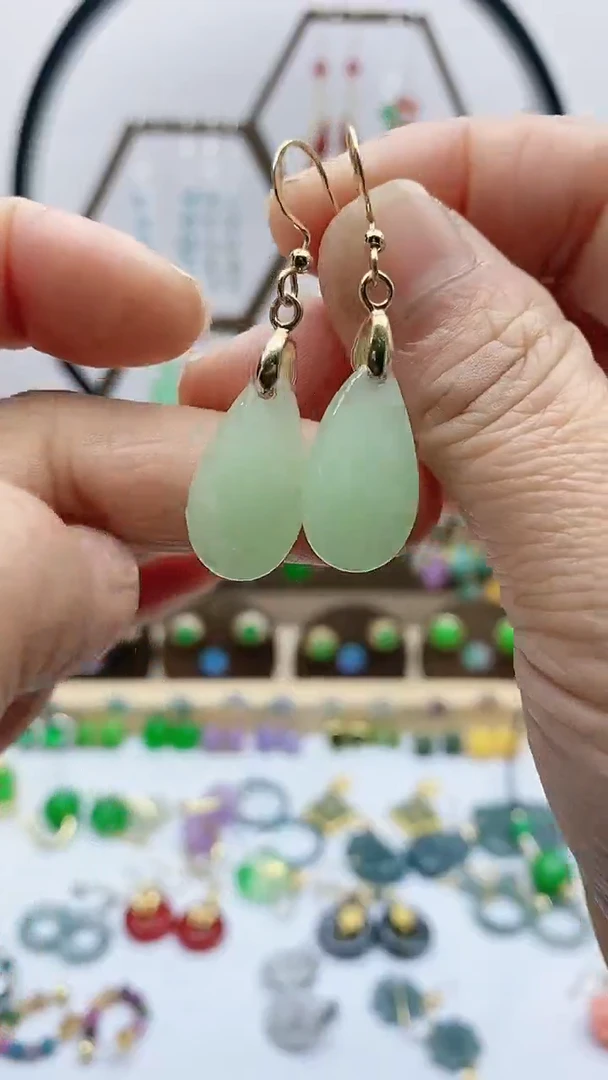 未镶嵌和田玉耳饰31