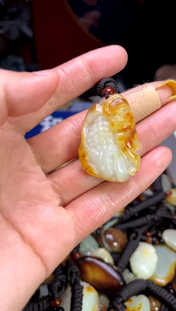 【闪购商品】和田玉颈饰未镶嵌1