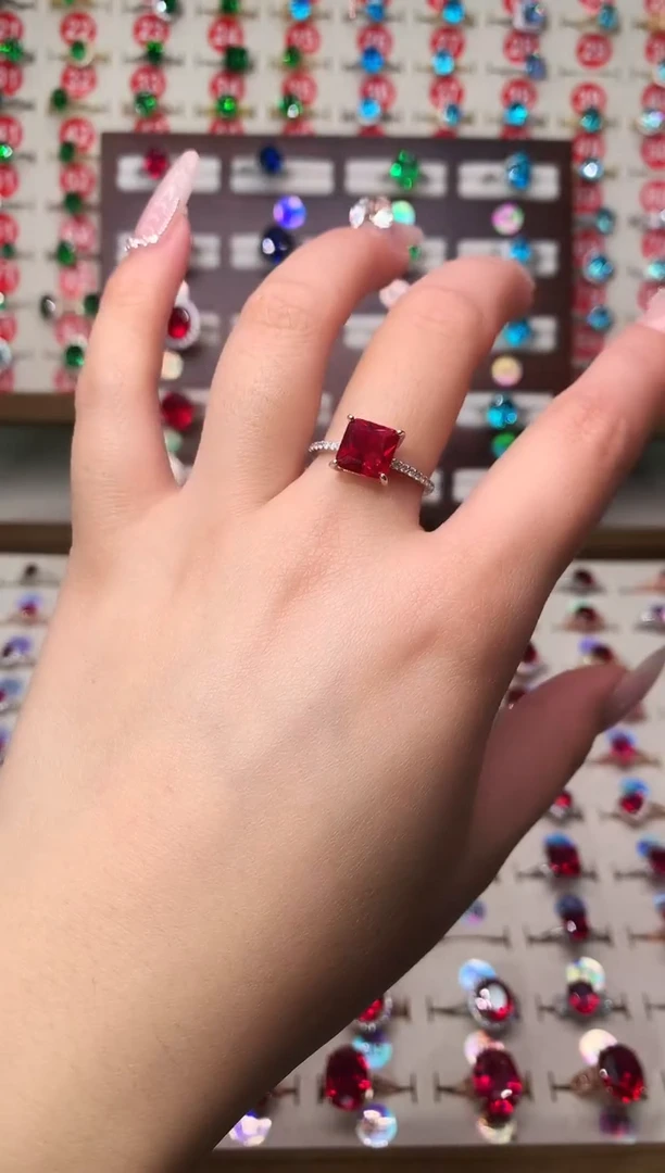 银S925镶嵌戒指红宝石方8*8 酒红 银托