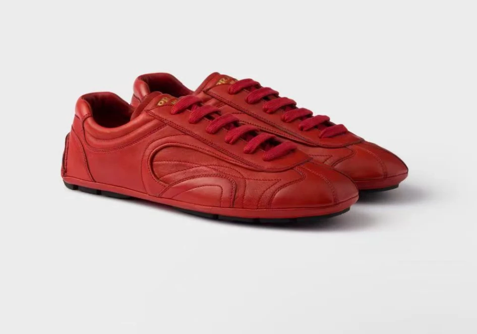 未使用 Prada/普拉达 跑步休闲鞋德训鞋潮鞋系带时尚休闲鞋