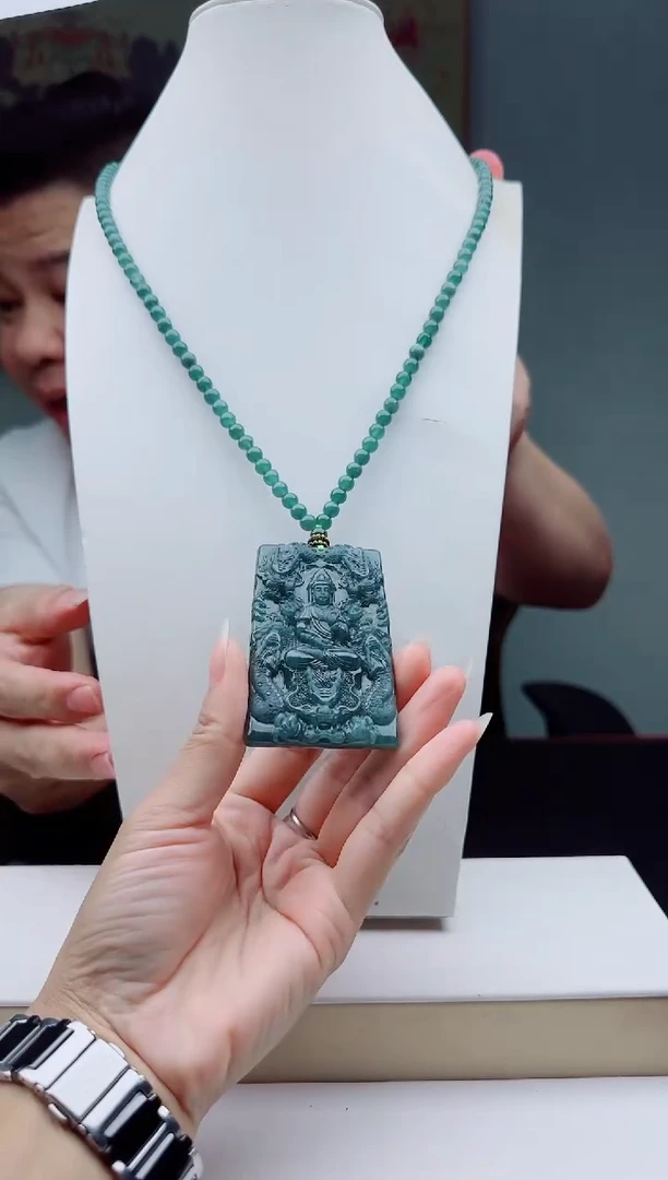 颈饰未镶嵌翡翠多样性发其一