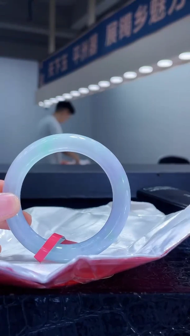 未镶嵌手镯翡翠3