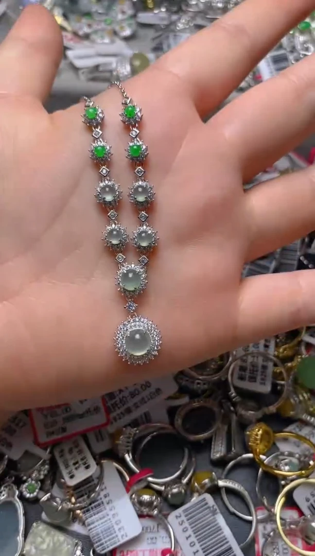 银S925镶嵌戒指翡翠百内无证书