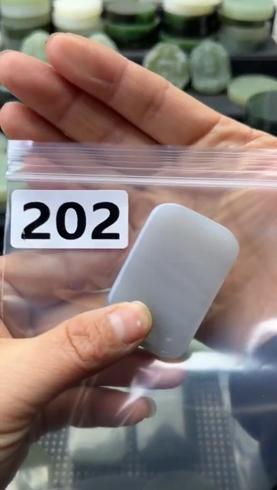 未镶嵌和田玉珠宝半成品牌子