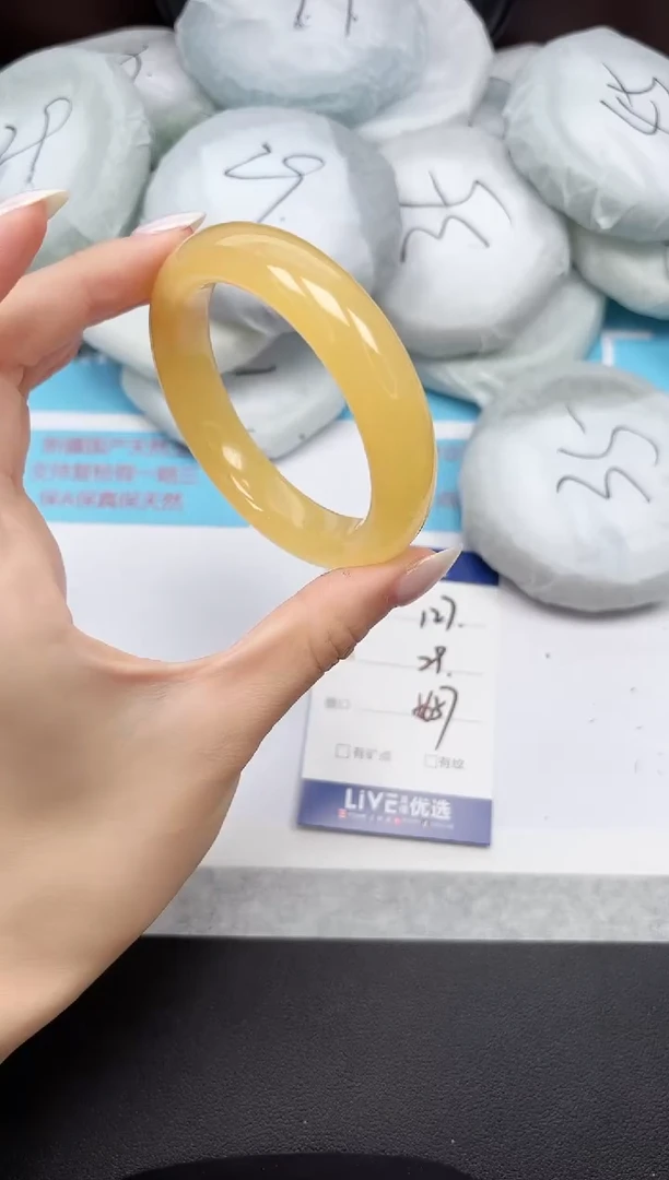 未镶嵌手镯石英质玉127/5657
