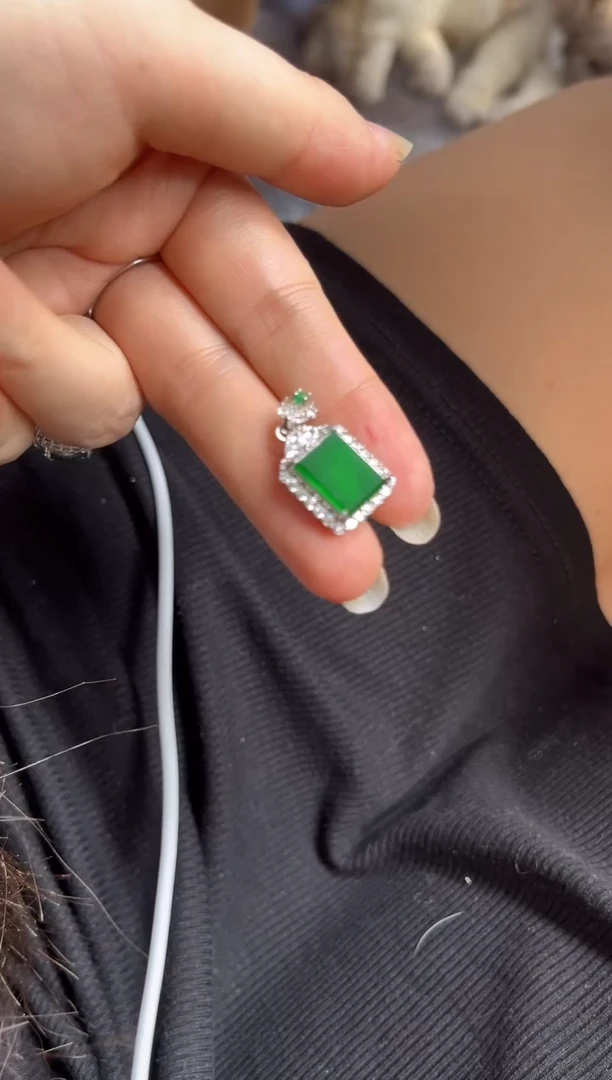 颈饰未镶嵌翡翠0752576512