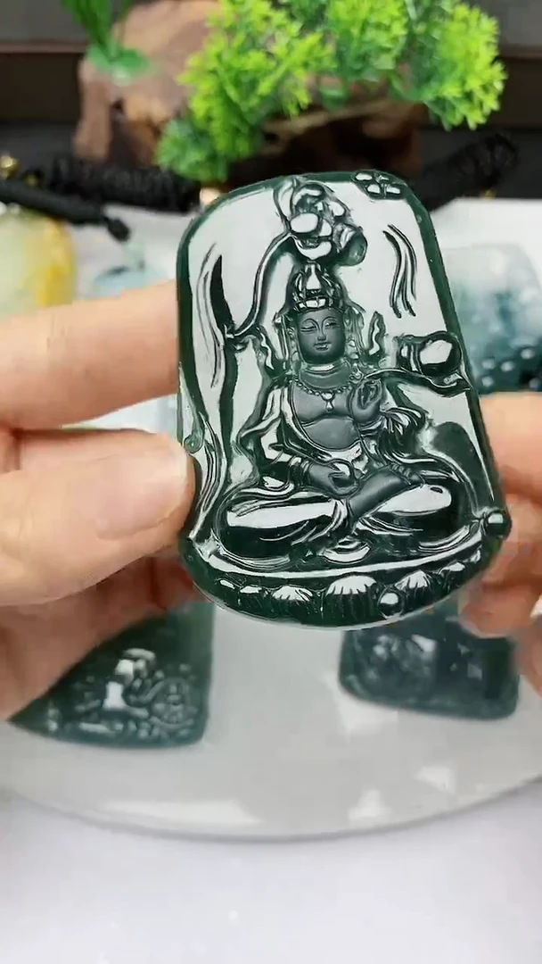 【闪购商品】翡翠颈饰未镶嵌