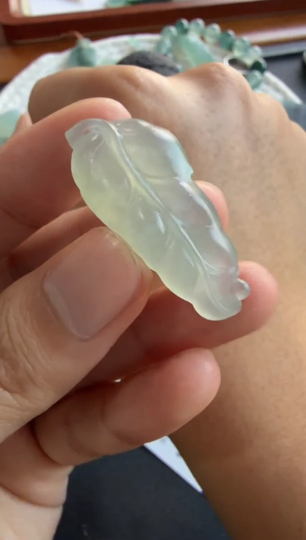 未镶嵌定制翡翠叶子