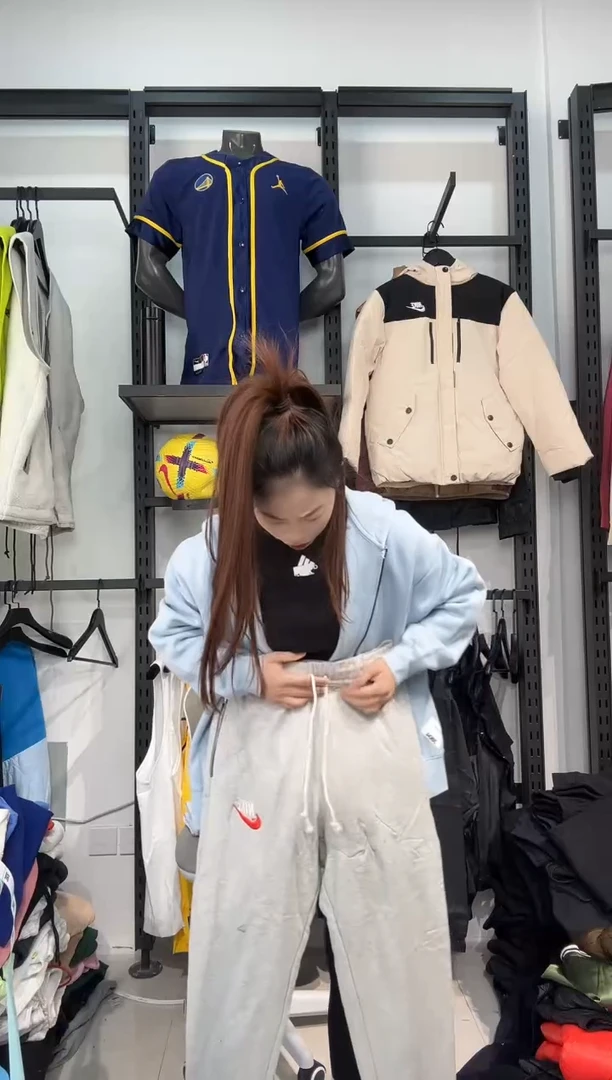 3806编码  瑕疵直播间过款为准 尺码   身高