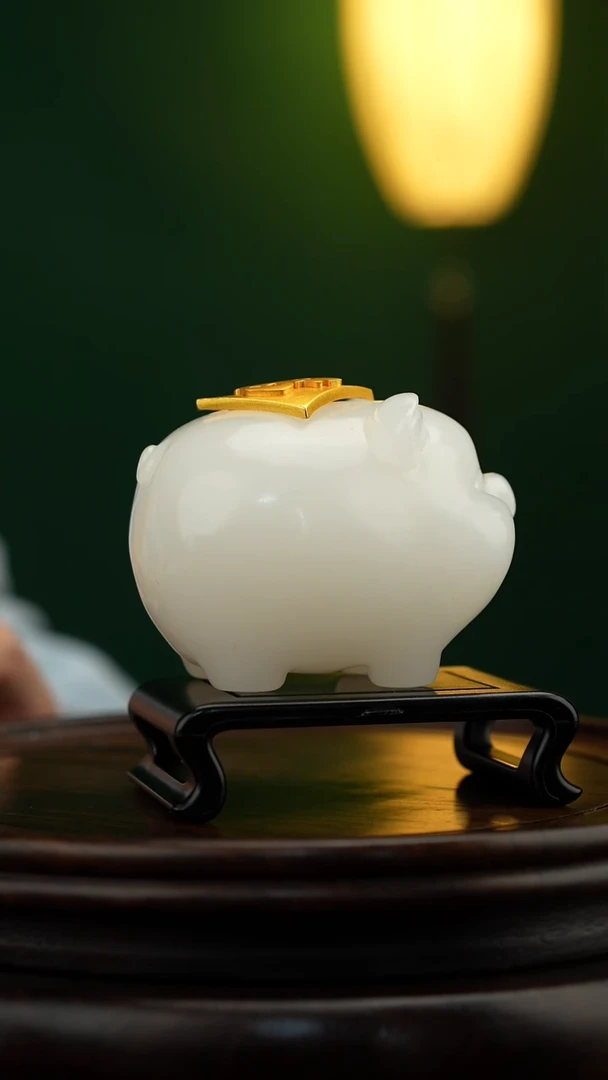 玉【招财福猪】天然玉石摆件