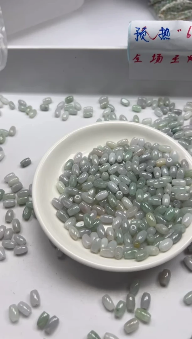 翡翠未镶嵌颈饰w2713翡翠米珠8*5mm*20颗