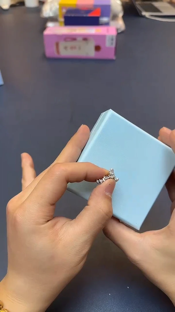 瓷片新号首播，只为数据@@CC1172