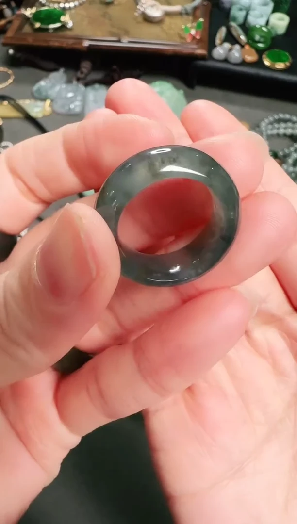 颈饰未镶嵌翡翠锦**花戒指17