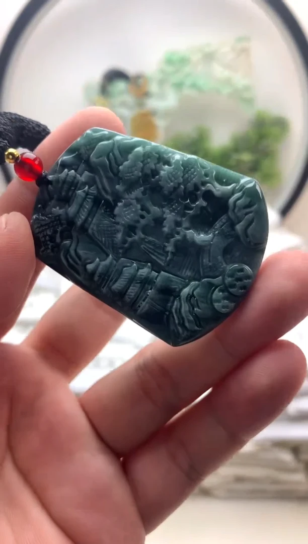 颈饰未镶嵌翡翠山水牌