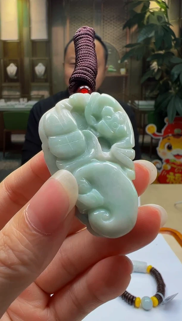 翡翠未镶嵌颈饰QY2025-8-1-4