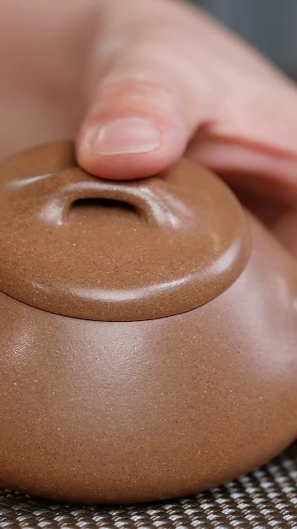 茶壶紫砂05-微瑕半手段泥小石瓢130cc