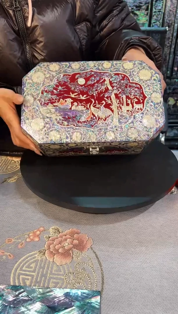 满贝底·弘贝雅螺钿漆器文化馆