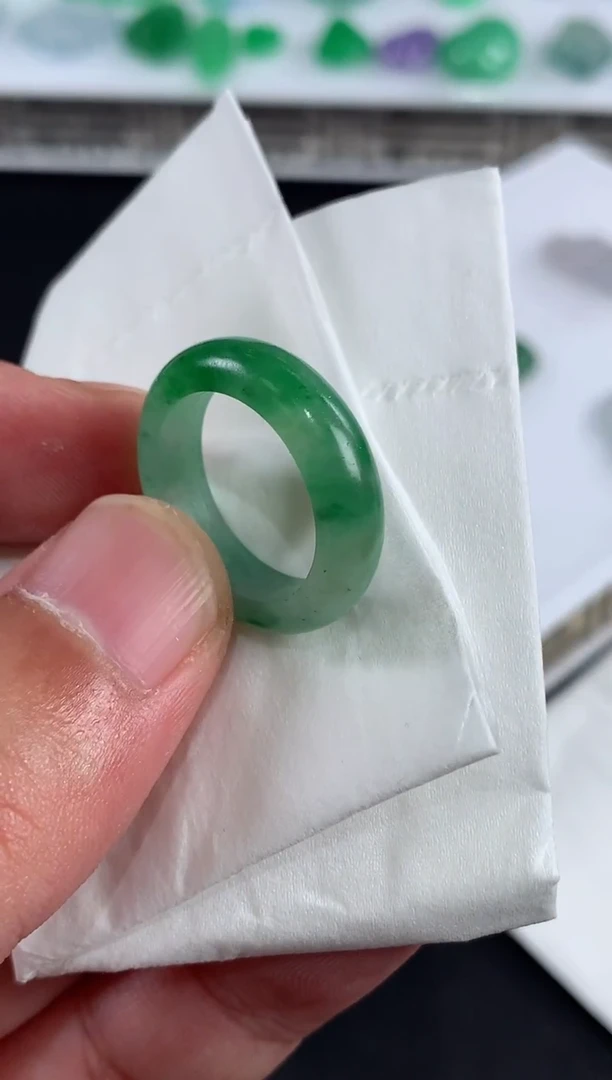 未镶嵌定制翡翠梧***.翡翠