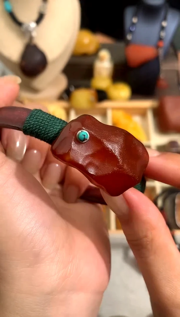 【闪购商品】蜜蜡裸石未镶嵌似玉