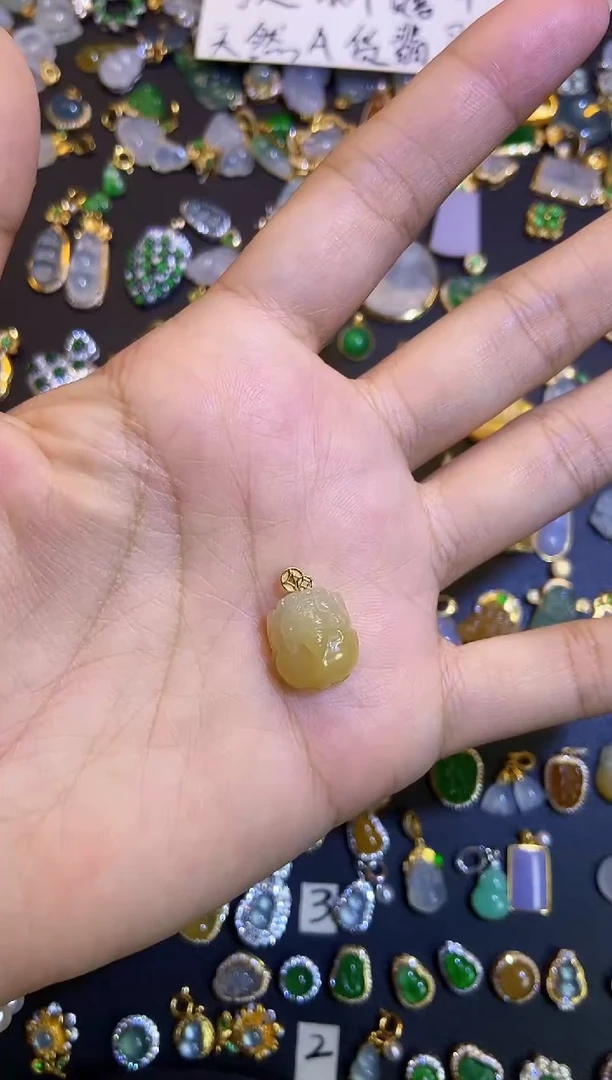 吊坠(不含链)18K金镶嵌翡翠1