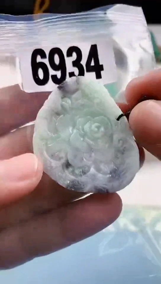 【闪购商品】翡翠颈饰未镶嵌天然翡翠吊坠挂件