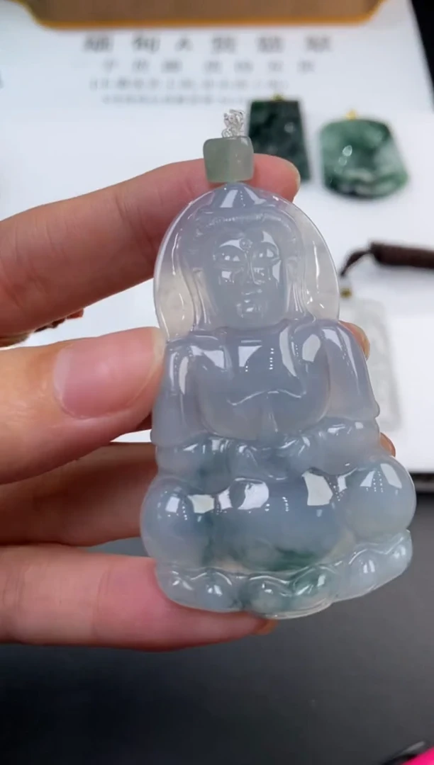 未镶嵌挂件翡翠375002  多人