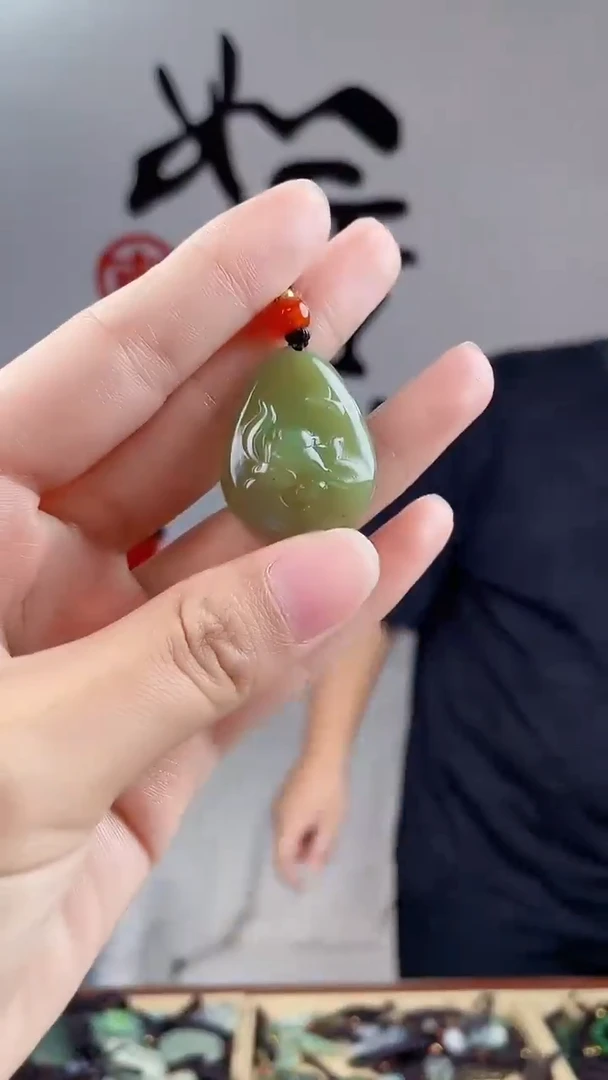 和田玉未镶嵌颈饰拍一发一，多样性发货