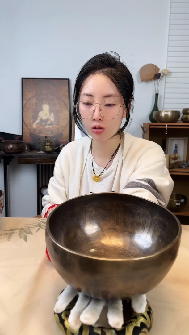 初代满月颂钵