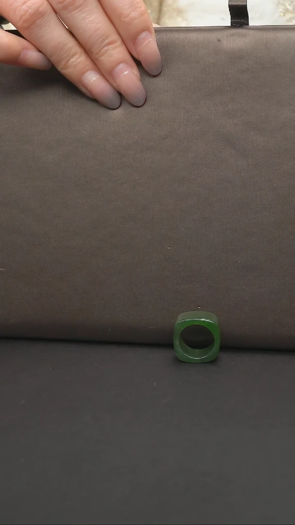 【闪购商品】和田玉戒圈未镶嵌和田玉 戒圈 未镶嵌