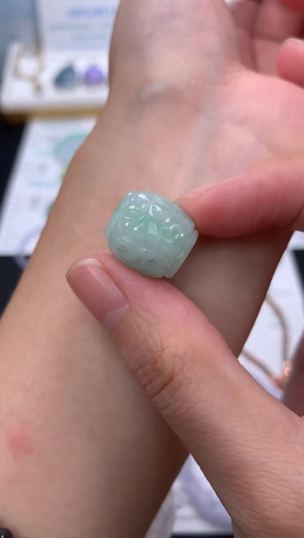定制翡翠未镶嵌模式推广期48小时鉴赏期