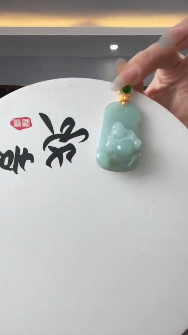 颈饰未镶嵌翡翠佛公