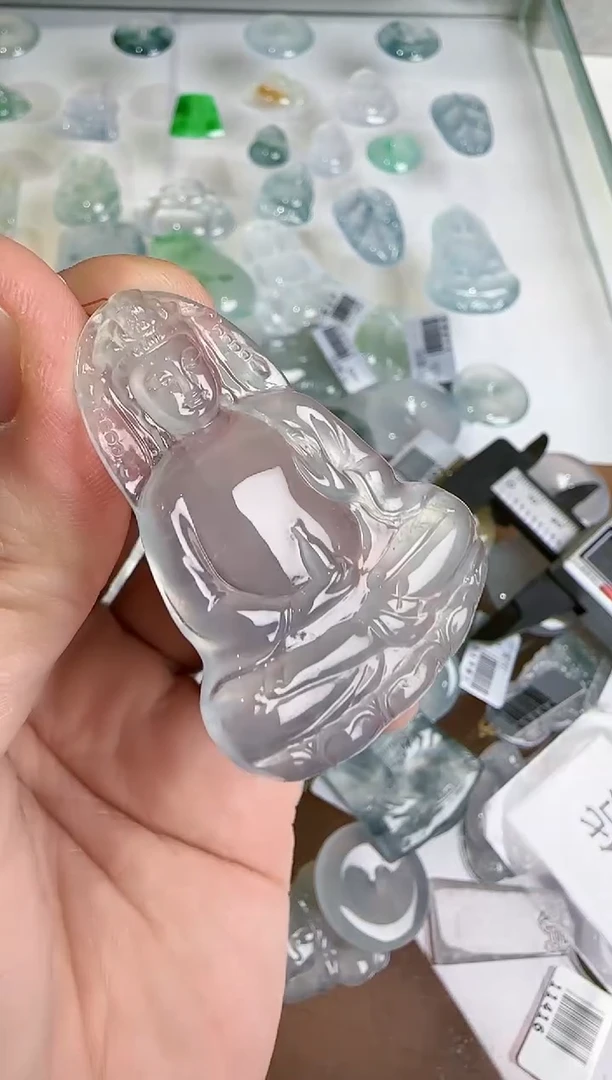 【闪购商品】翡翠吊坠(不含链)未镶嵌