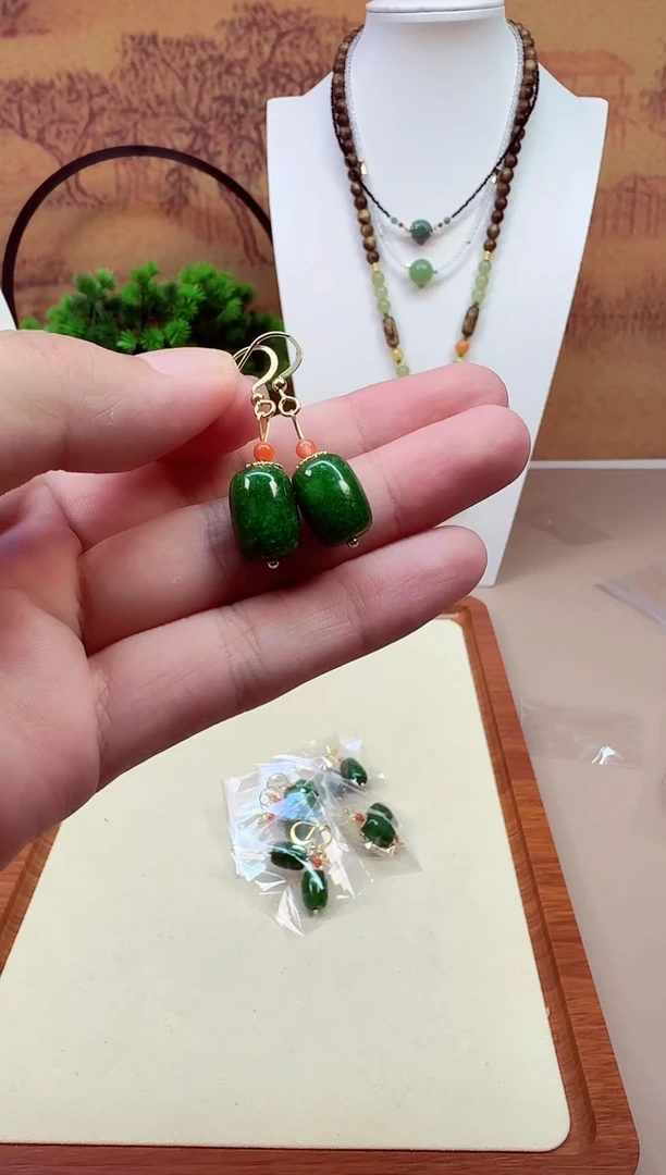 翡翠14K金镶嵌耳饰E08