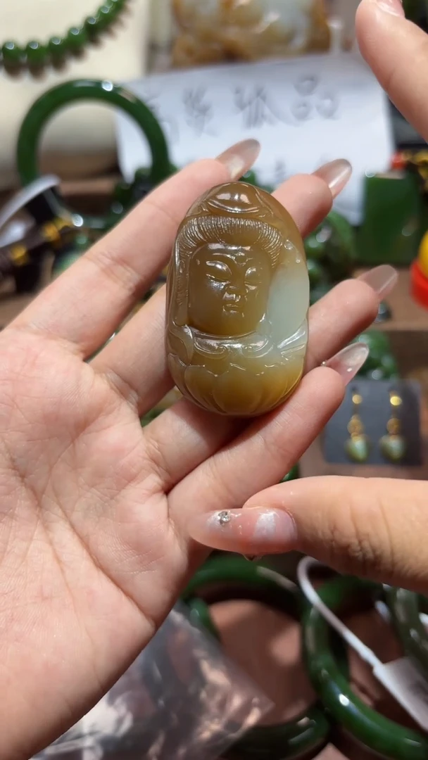 颈饰未镶嵌和田玉1