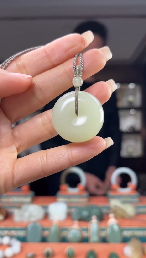 颈饰未镶嵌和田玉佩佩30mm左右