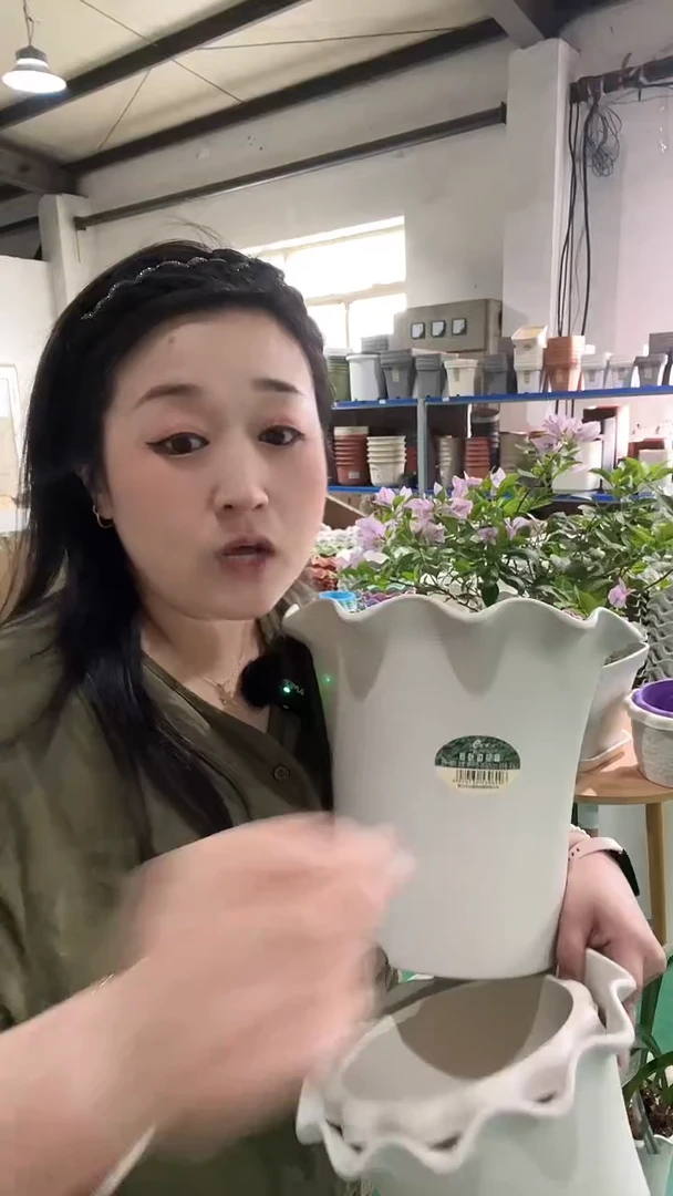 3套荷叶边5004，带托盘，米白色